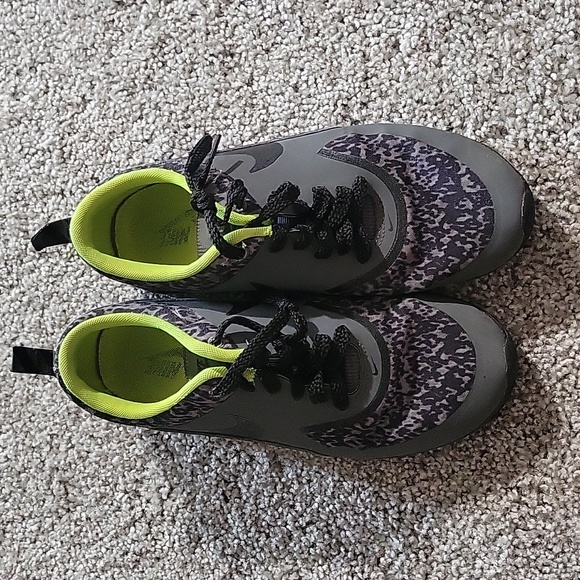 Nike Air Max Thea PrintDark Grey Black-Volt - Picture 6 of 8